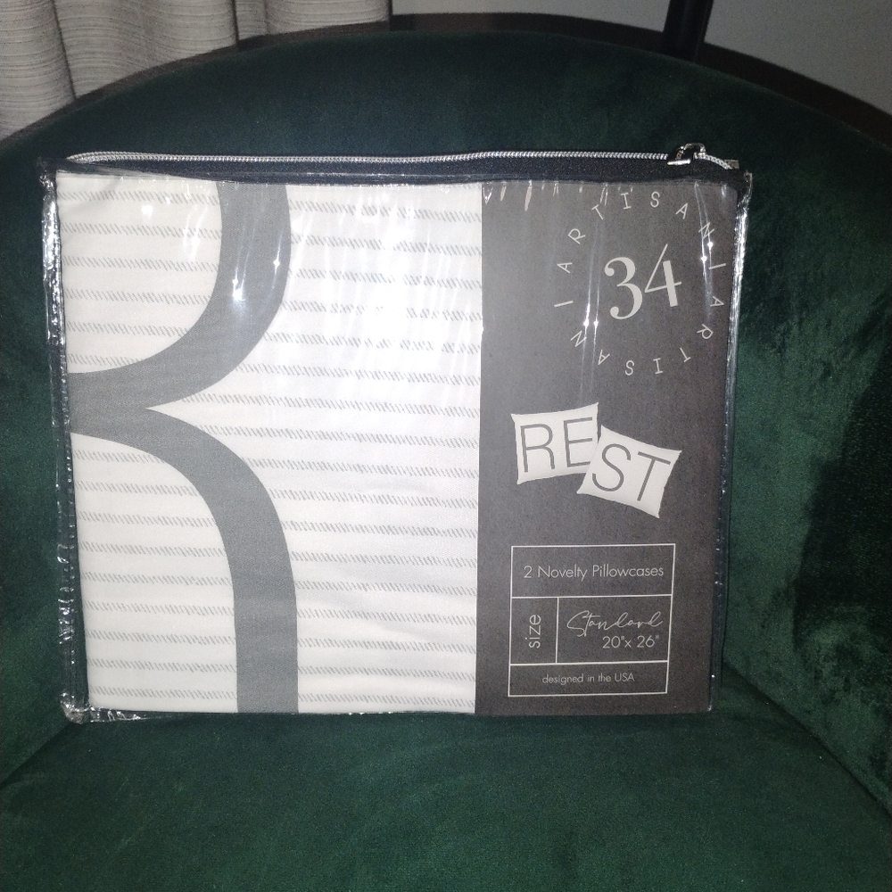 Artisan 34 REST Pillowcases - Gray & White NEW